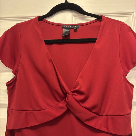 Y2K Burgundy Women's Top with Flutter Sleeves & Flattering Silhouette - Picture 2 of 8